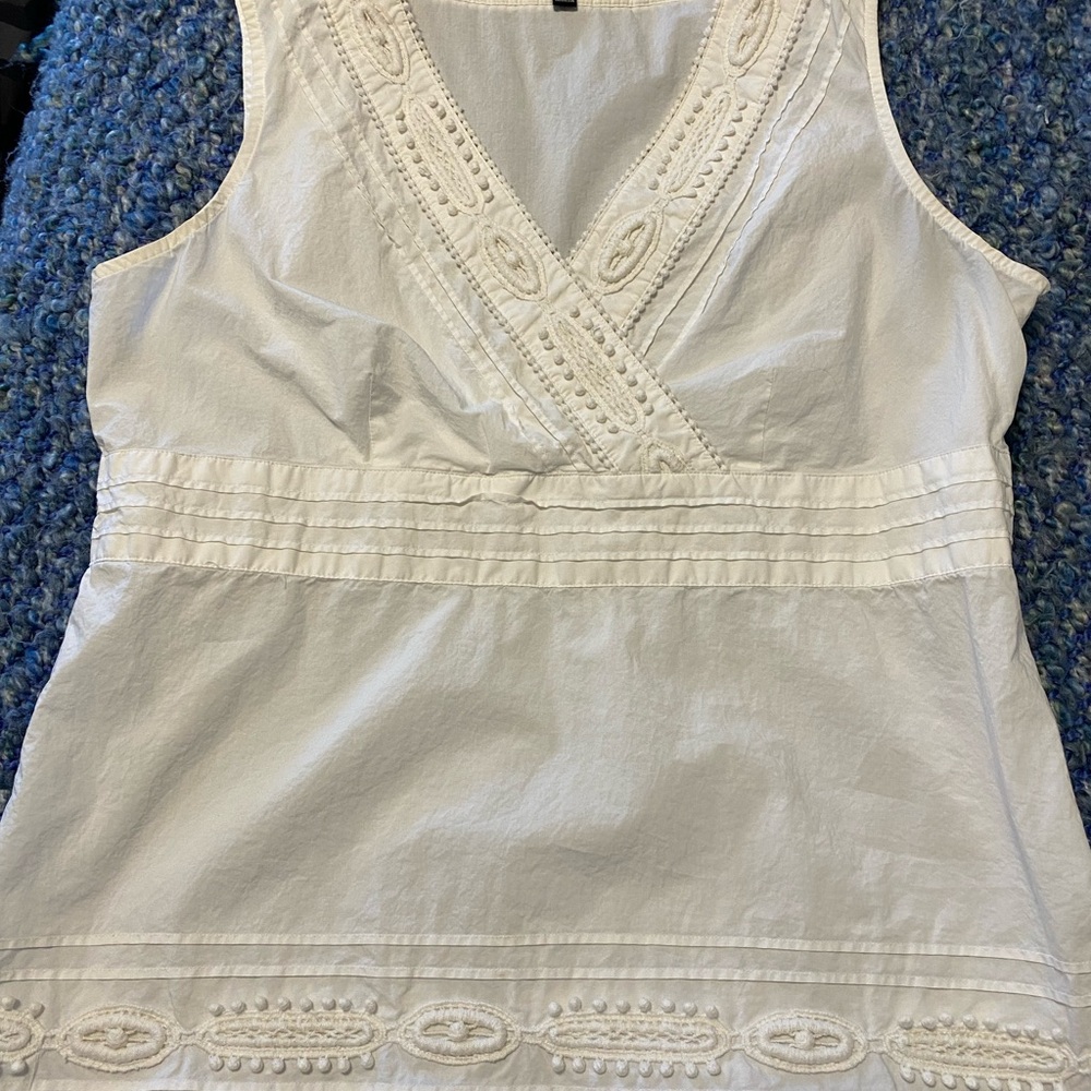 Beautiful white sleeveless top from Talbots.